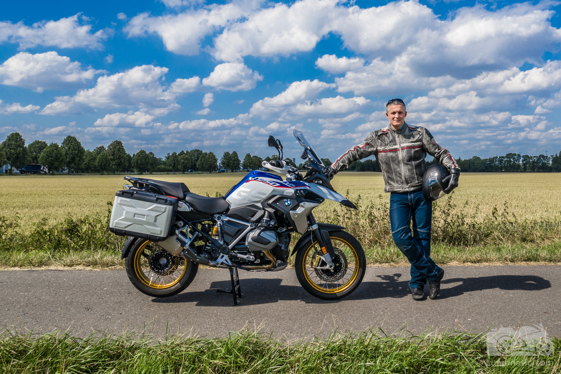 Review: BMW R1250GS